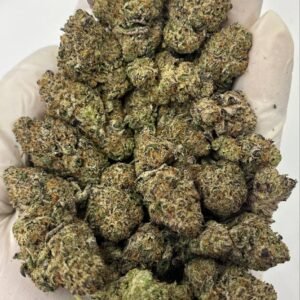 Super Lemon Haze THCa Flower – citrusy, frosty hemp buds close-up with rich trichome coverage